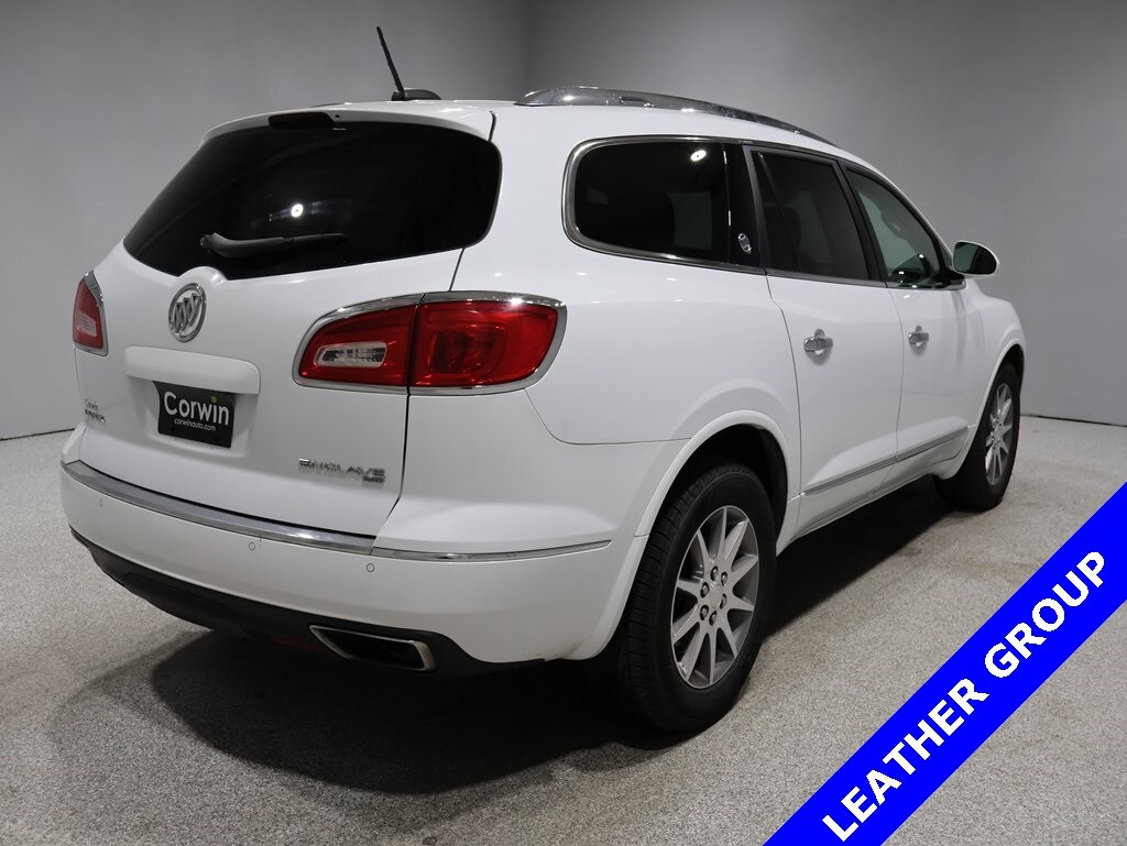 2017 Buick Enclave Leather photo 2