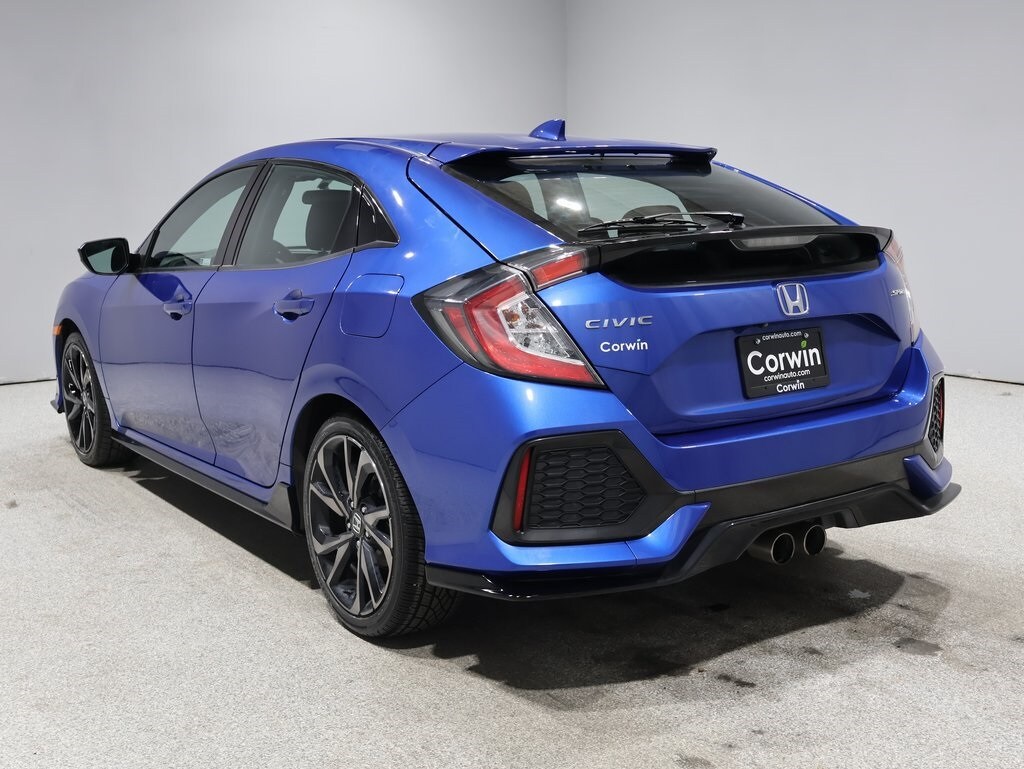 2018 Honda Civic Sport photo 4