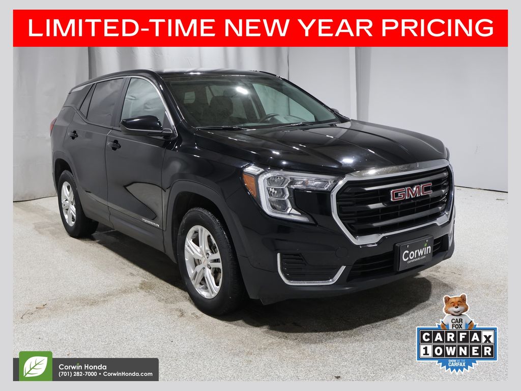 2024 GMC Terrain SLE's photo