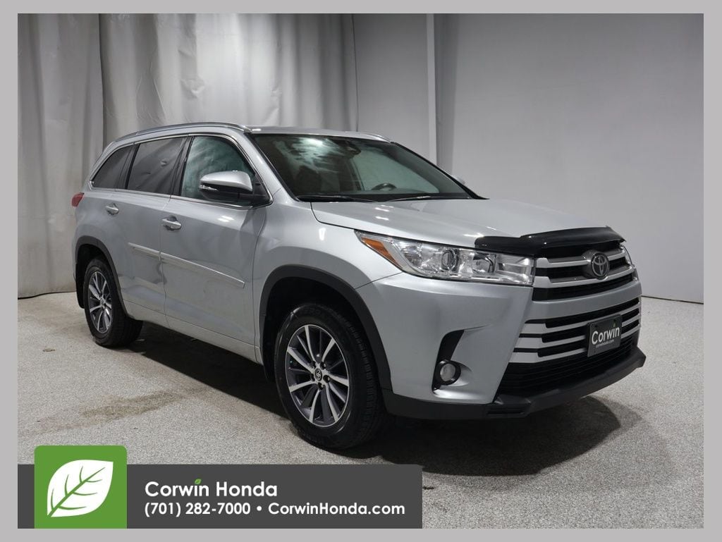 2018 Toyota Highlander XLE's photo