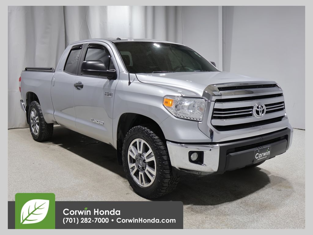 2016 Toyota Tundra SR5 5.7L 4WD FFV Double Cab Std Bed's photo
