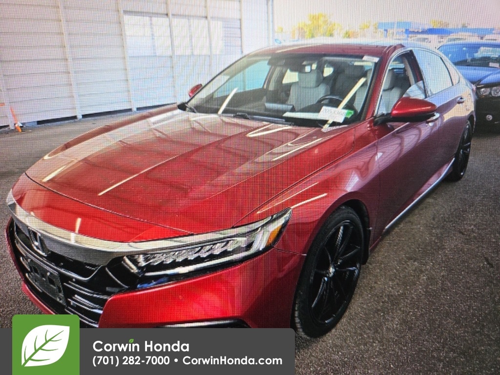 2019 Honda Accord Touring's photo