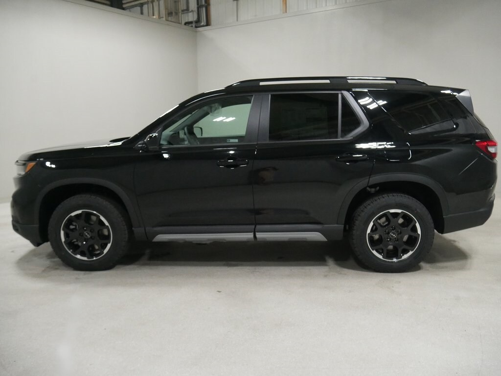 2025 Honda Pilot TrailSport photo 4