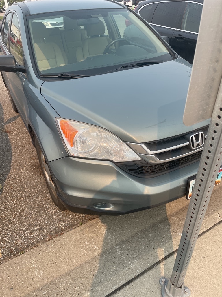 Used 2011 Honda CR-V LX with VIN JHLRE4H32BC030572 for sale in Fargo, ND