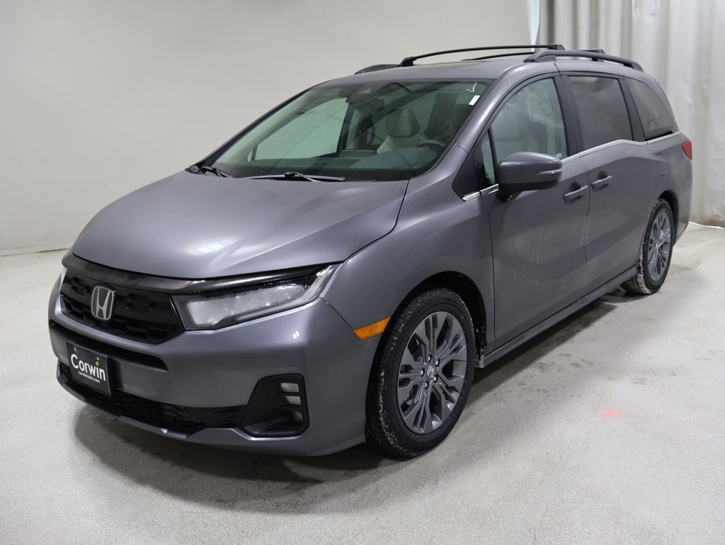 2026 Honda Odyssey Touring photo 3