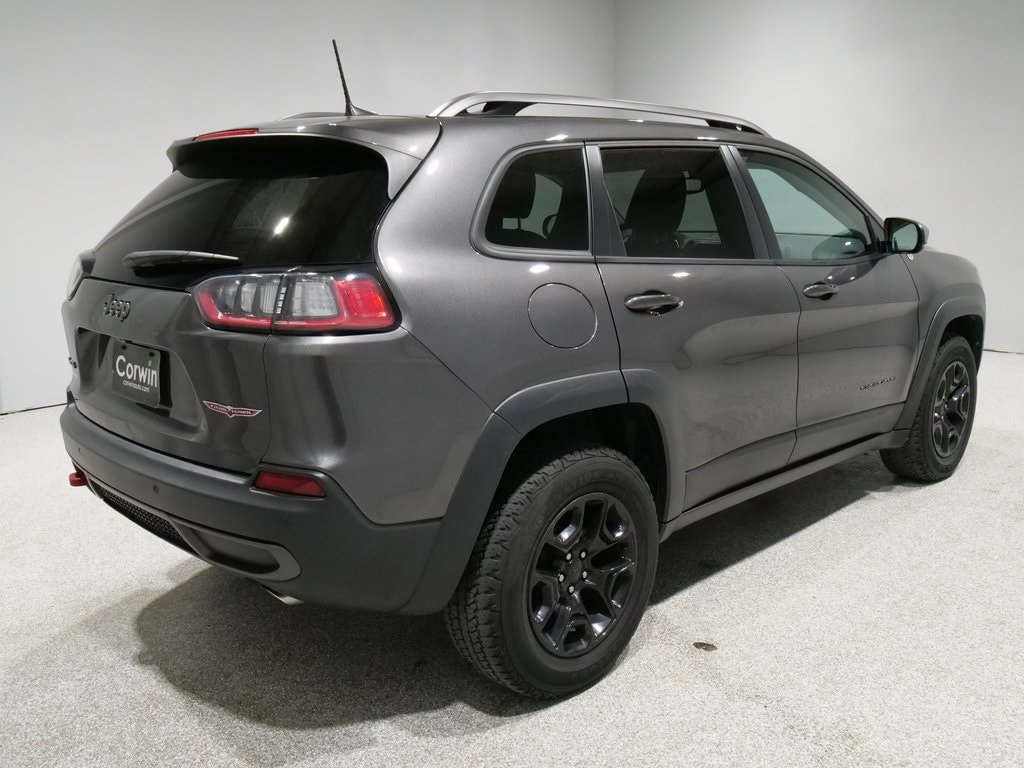 Used 2020 Jeep Cherokee Trailhawk with VIN 1C4PJMBX8LD636529 for sale in Fargo, ND