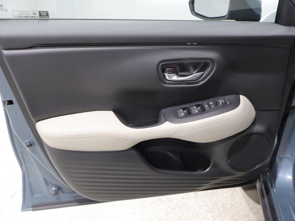 2025 Honda HR-V LX - Photo 13
