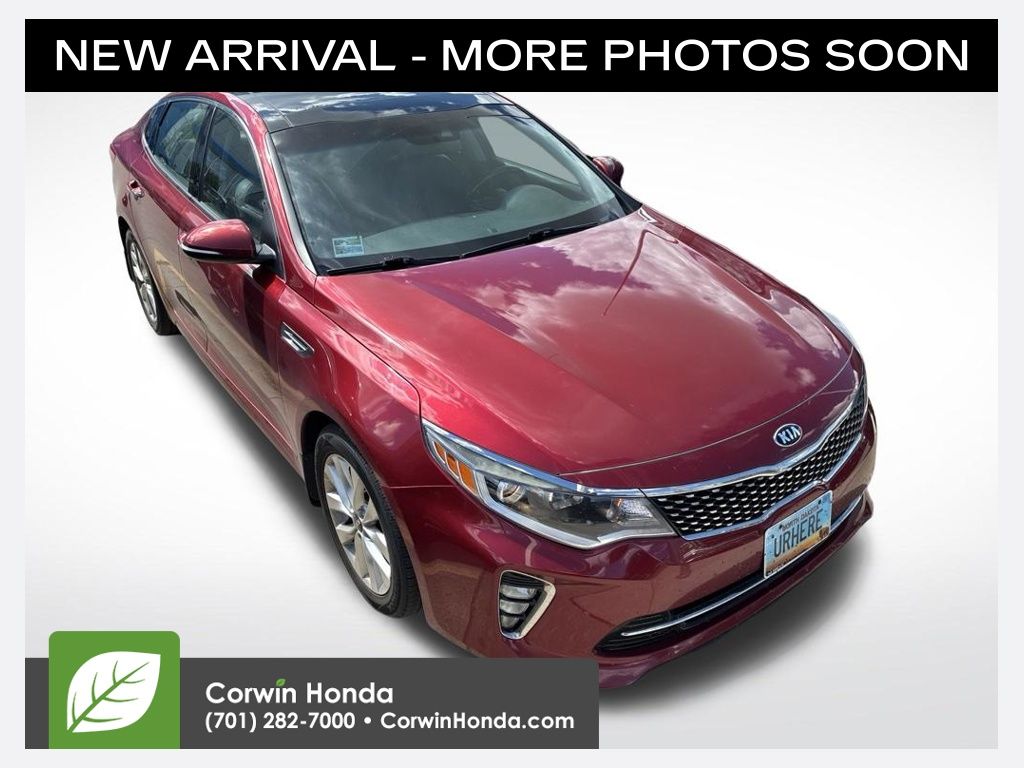 2018 Kia Optima S AT's photo