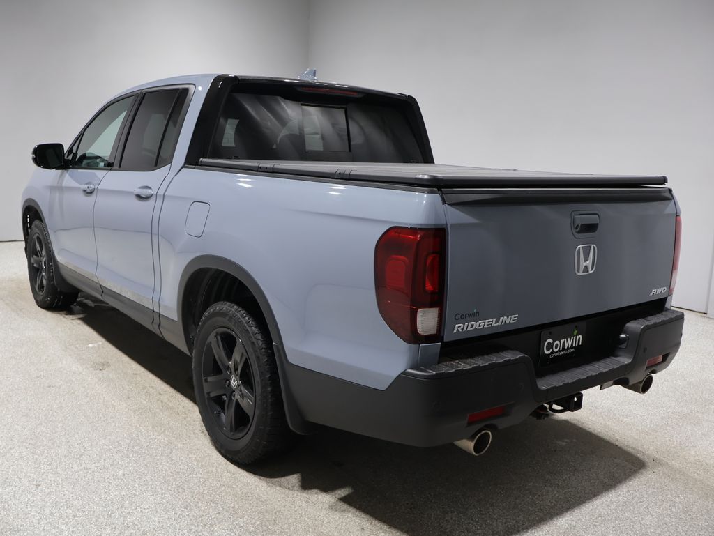 2022 Honda Ridgeline Black Edition photo 4