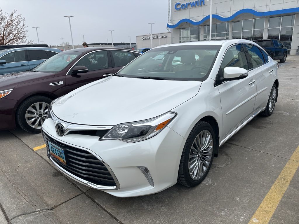 2018 Toyota Avalon Plus XLE Premium Touring Limited photo 3