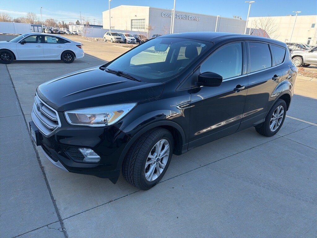 2017 Ford Escape SE photo 3