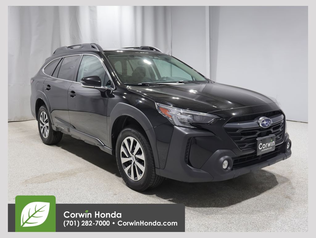 2023 Subaru Outback Premium's photo