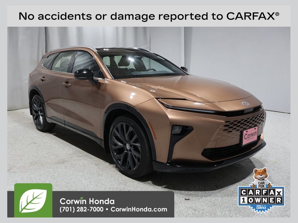 2025 Toyota Crown Signia Limited's photo