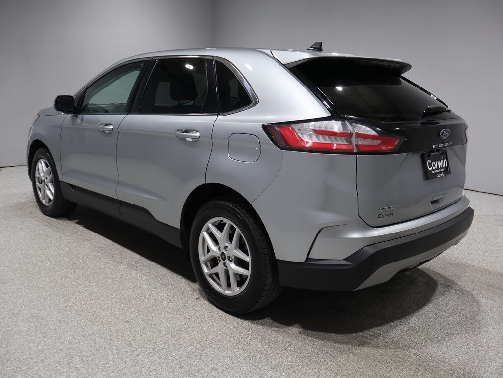 2024 Ford Edge SEL photo 4