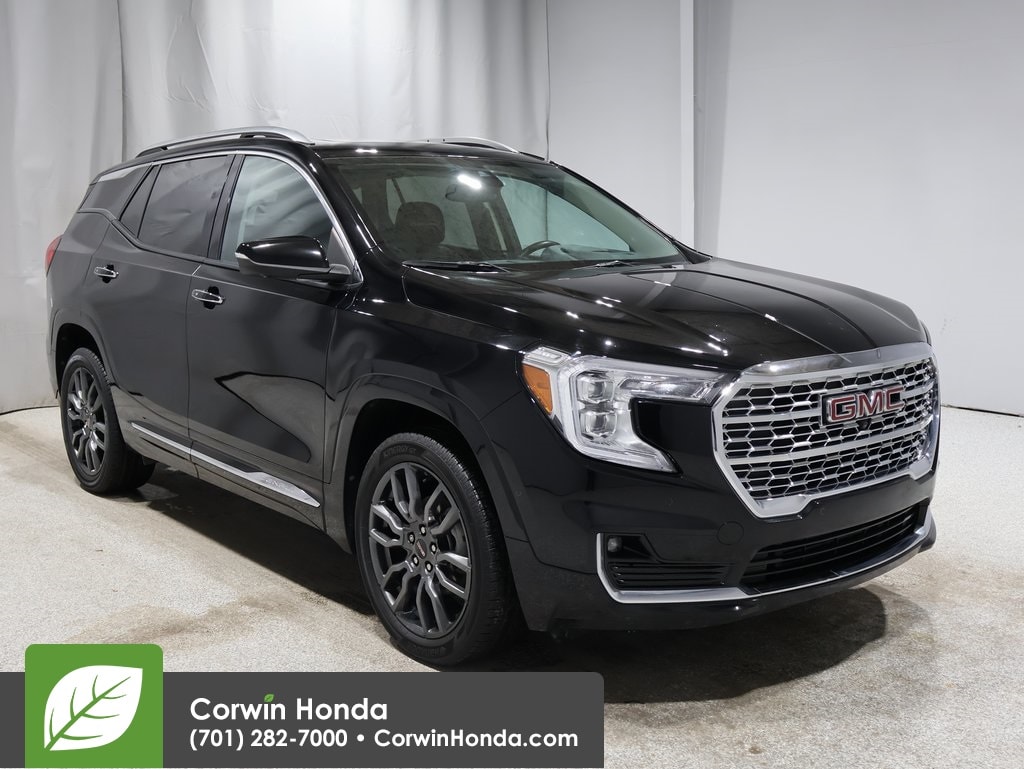 2022 GMC Terrain Denali's photo