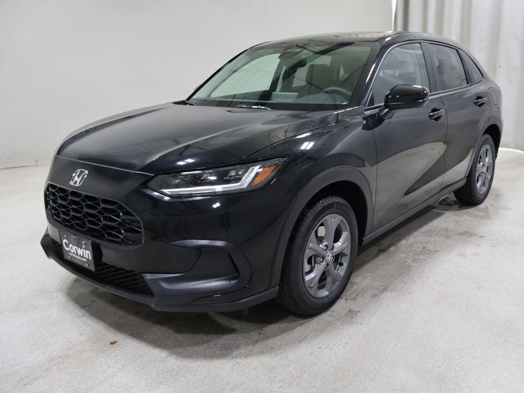 2026 Honda HR-V LX photo 2