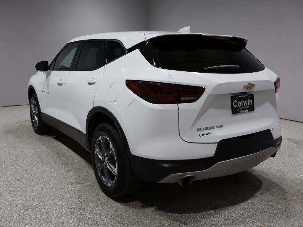 2025 Chevrolet Blazer 2LT photo 4