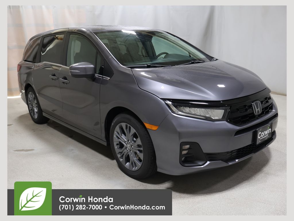 2026 Honda Odyssey Touring's photo