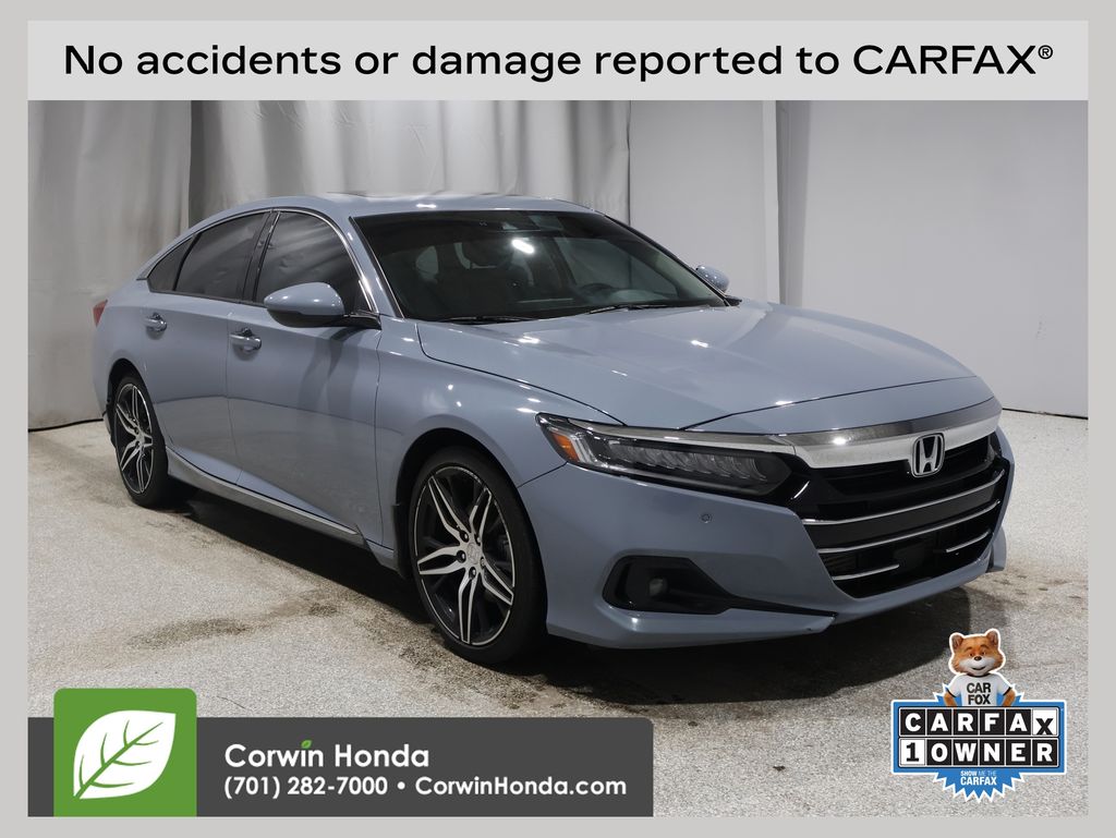 2022 Honda Accord Touring's photo