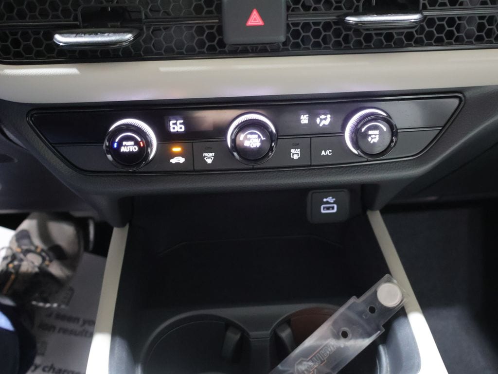 2025 Honda HR-V LX - Photo 28