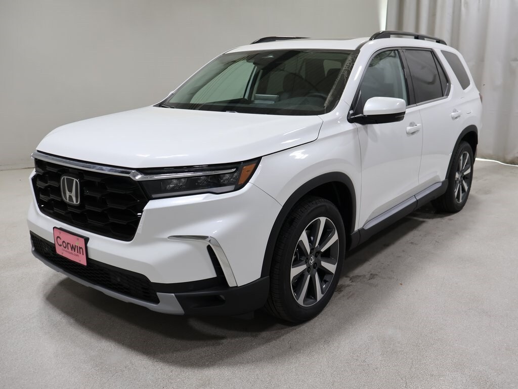 2025 Honda Pilot Touring photo 3