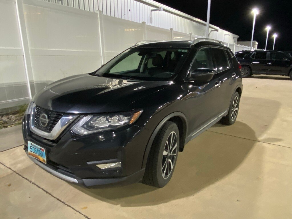 2019 Nissan Rogue SL photo 3