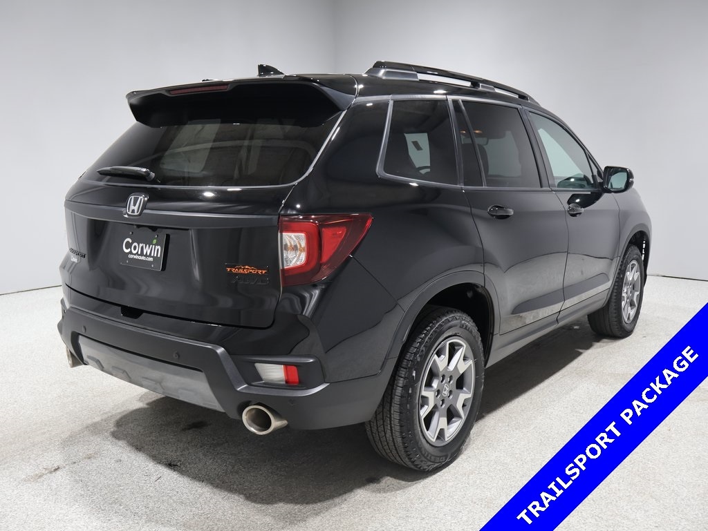 2023 Honda Passport TrailSport photo 2