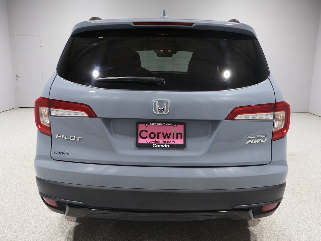 2022 Honda Pilot SE photo 2