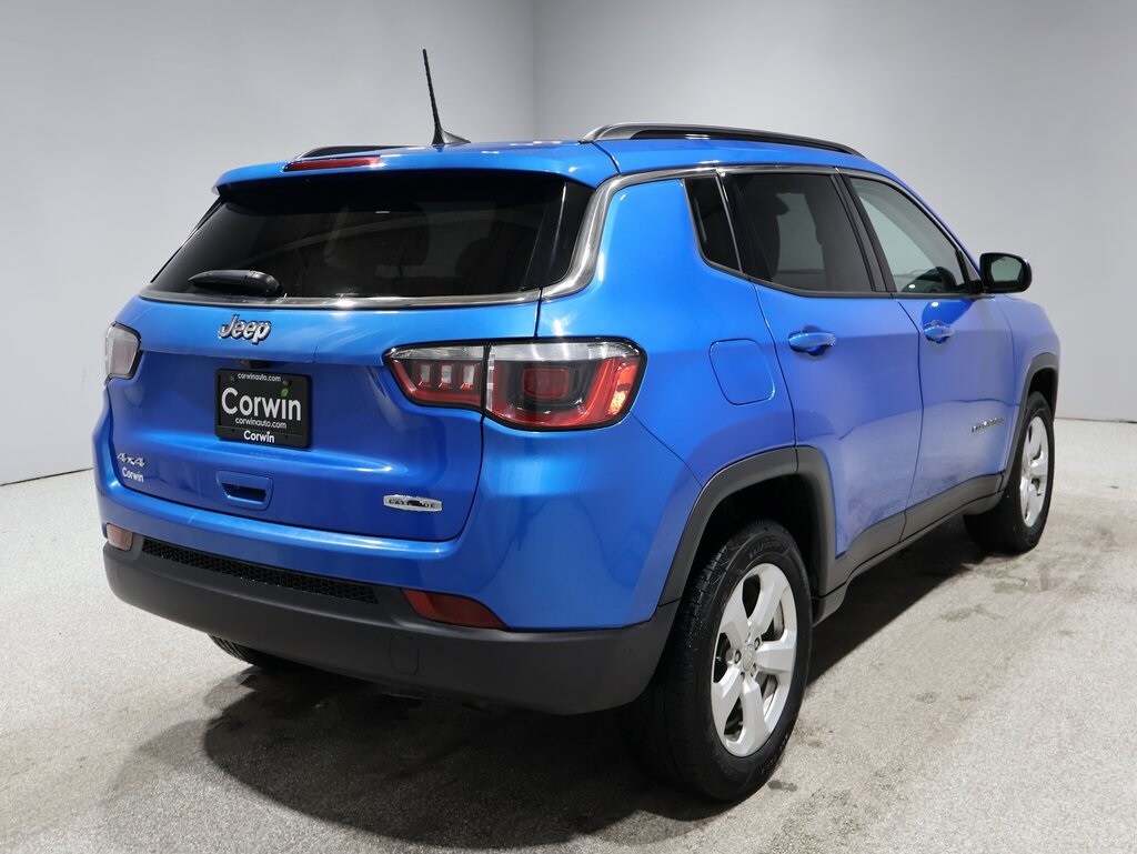 2019 Jeep Compass Latitude photo 2