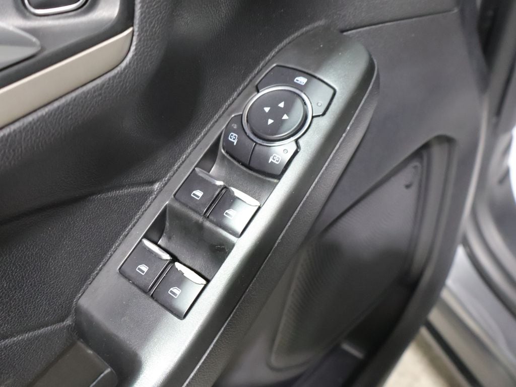 2021 Ford Escape SE - Photo 14
