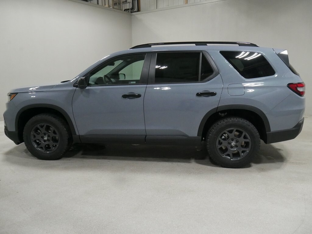 2025 Honda Pilot TrailSport photo 4