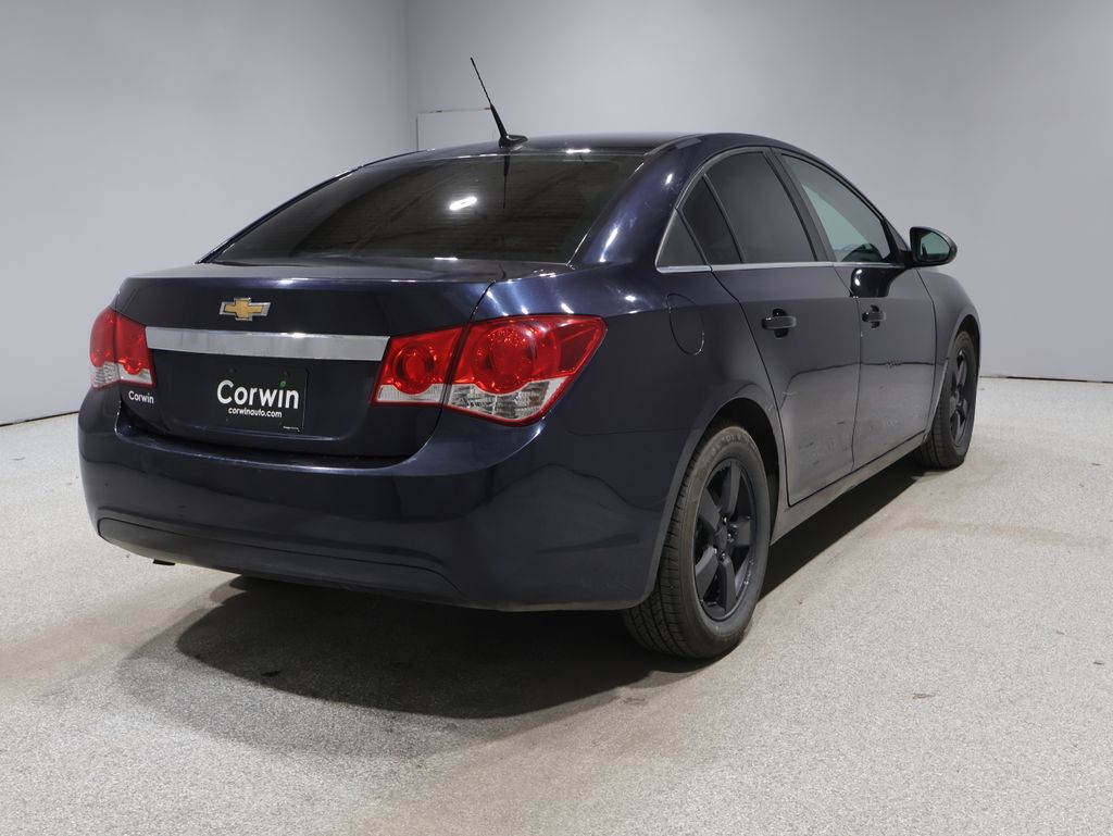 Used 2014 Chevrolet Cruze 1LT with VIN 1G1PC5SB2E7377602 for sale in Fargo, ND