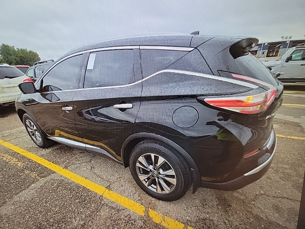 Used 2017 Nissan Murano SL with VIN 5N1AZ2MHXHN147622 for sale in Fargo, ND