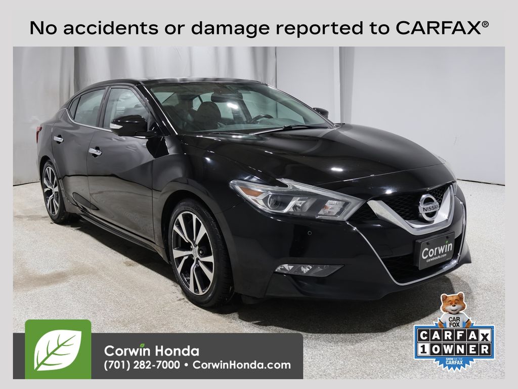2016 Nissan Maxima Platinum's photo