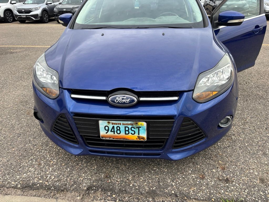 Used 2012 Ford Focus Titanium with VIN 1FAHP3N27CL433561 for sale in Fargo, ND
