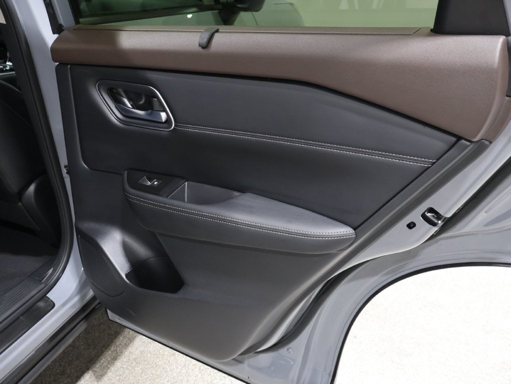 2023 Nissan Rogue Platinum - Photo 21
