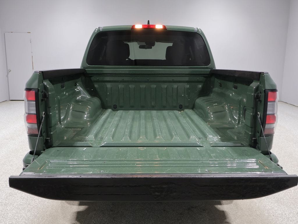 2024 Nissan Frontier SV photo 4