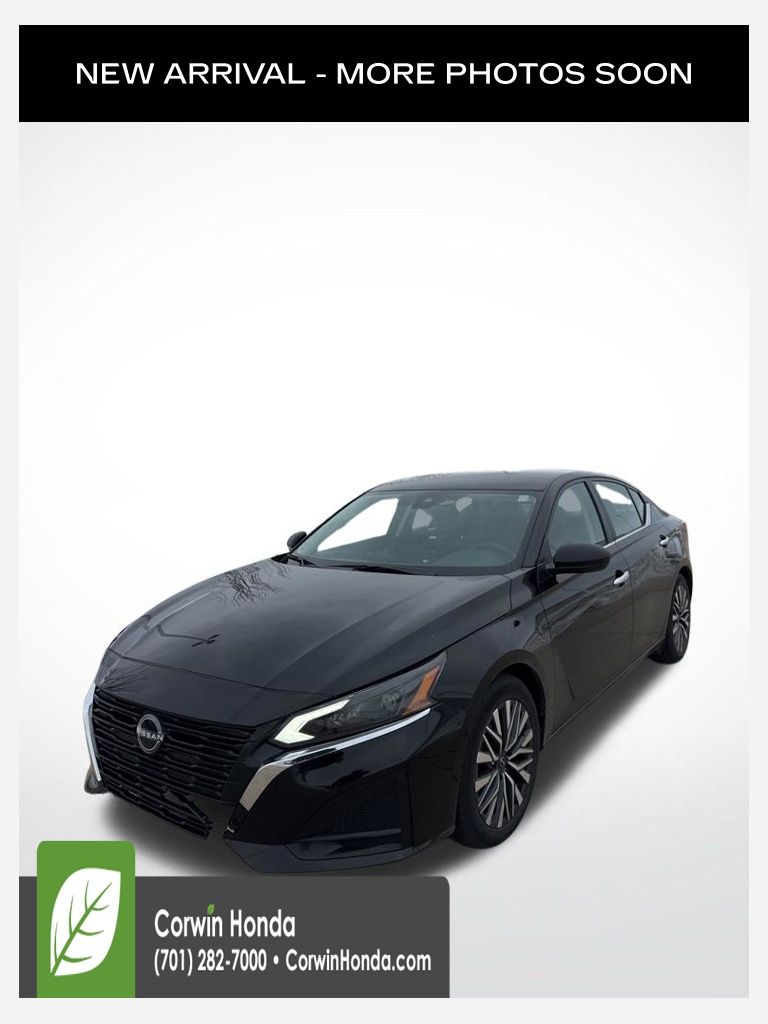 2024 Nissan Altima SV