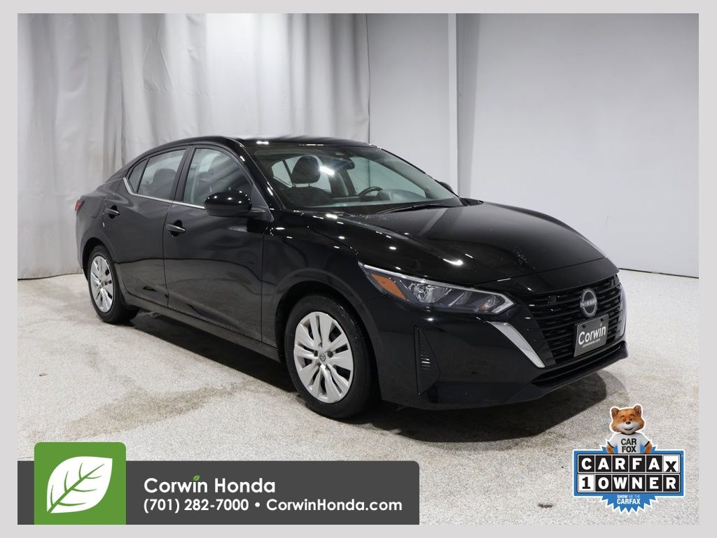 2024 Nissan Sentra S's photo