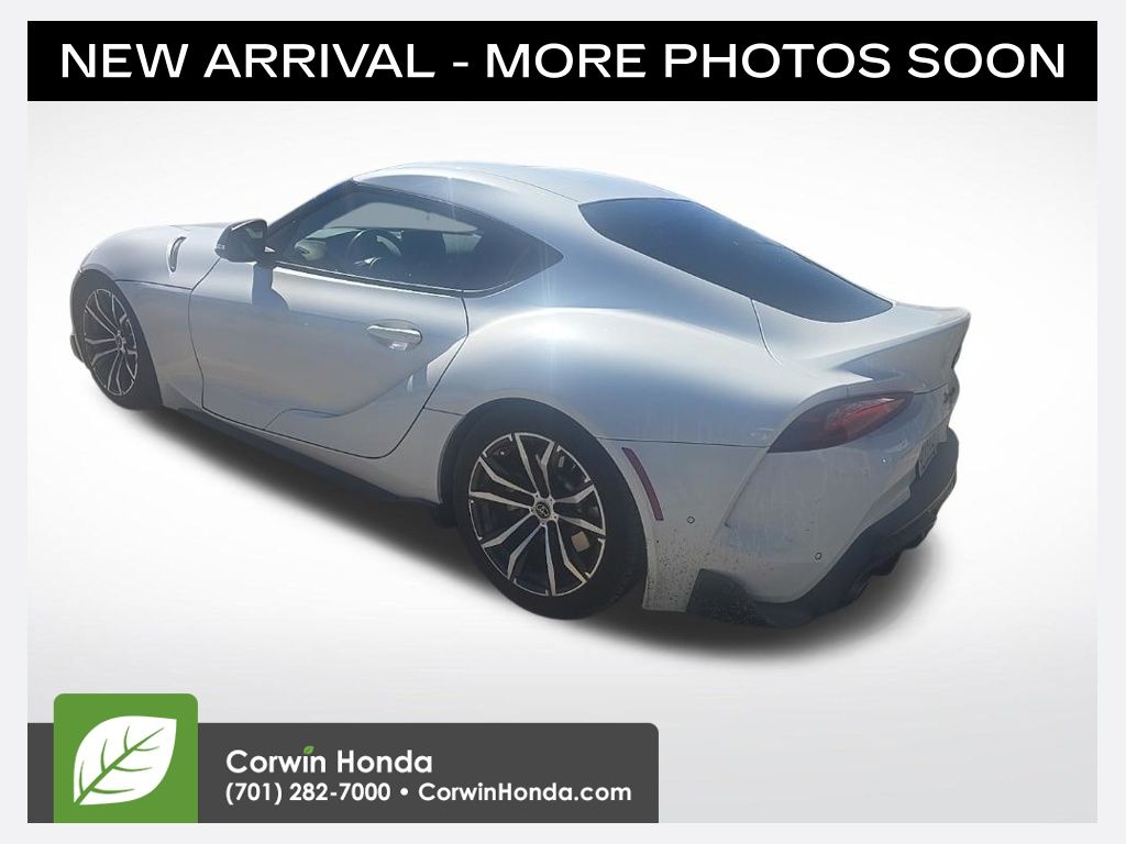 2021 Toyota Supra 2.0's photo
