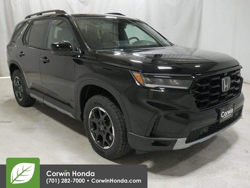 2025 Honda Pilot TrailSport's photo