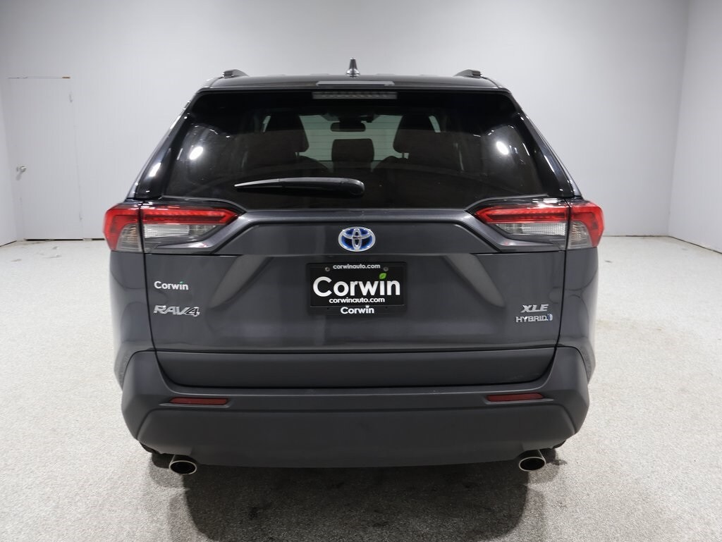 2021 Toyota RAV4 Hybrid XLE Premium photo 3