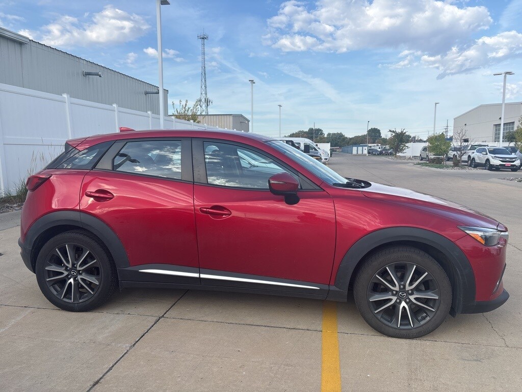 2017 Mazda CX-3 Grand Touring photo 2