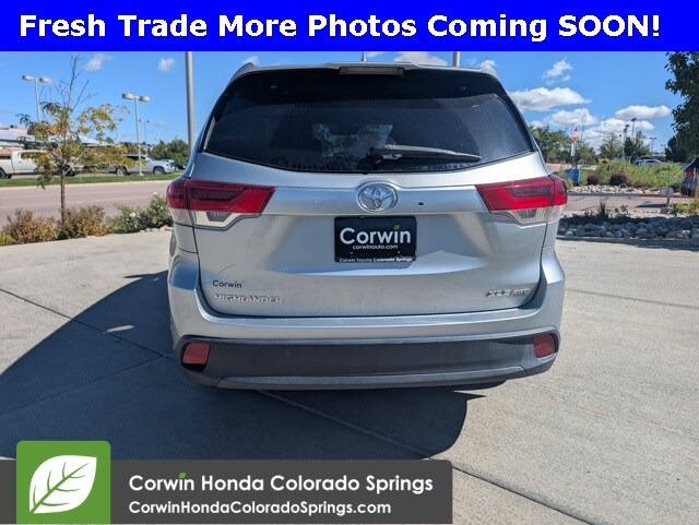 2019 Toyota Highlander XLE photo 3
