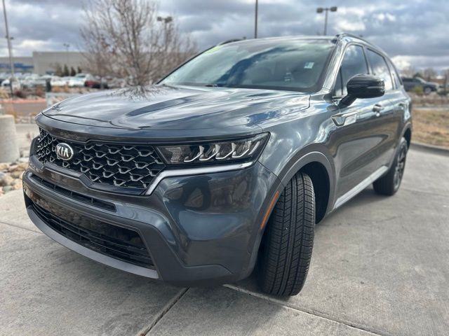 2021 Kia Sorento S photo 2