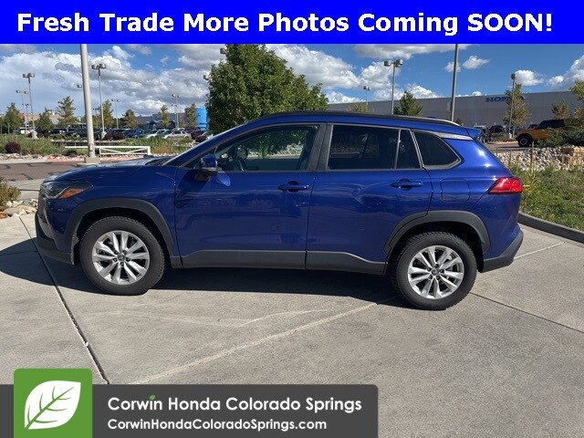 2023 Toyota Corolla Cross LE photo 4
