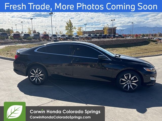 2023 Chevrolet Malibu RS photo 2