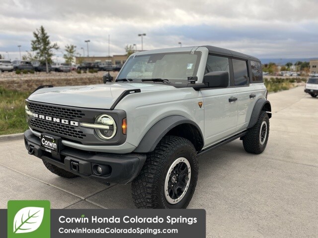 2023 Ford Bronco Badlands photo 3