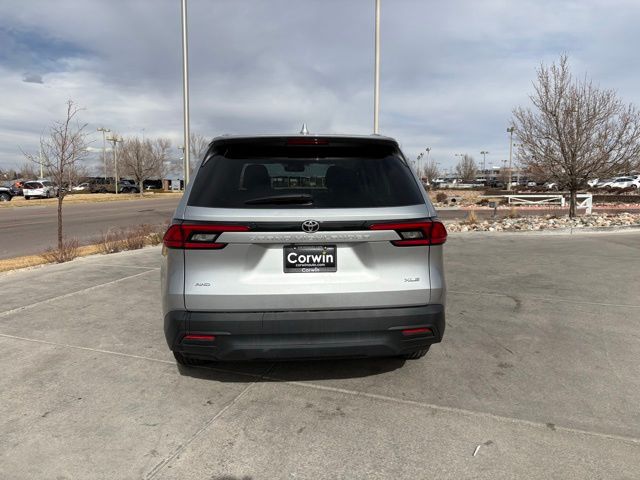 2025 Toyota Grand Highlander Limited photo 3