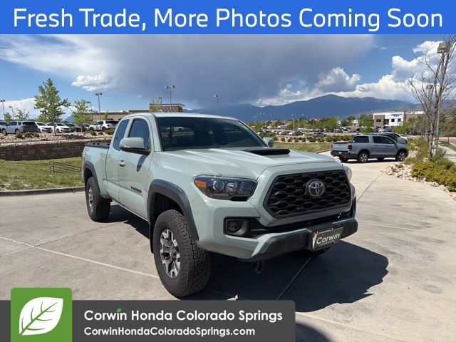 2023 Toyota Tacoma TRD Off Rd Acc Cab 4WD V6 Auto Std Bed's photo